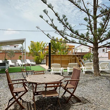 Abundia House Βίλα