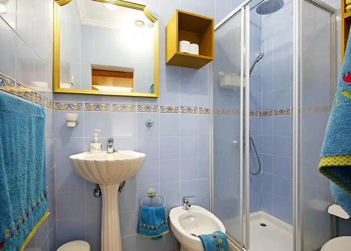 Abundia House Villa *